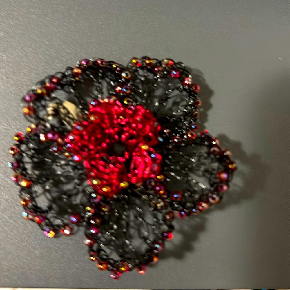 Lisa Toland Metal Lace / Crocheted Wire Brooch